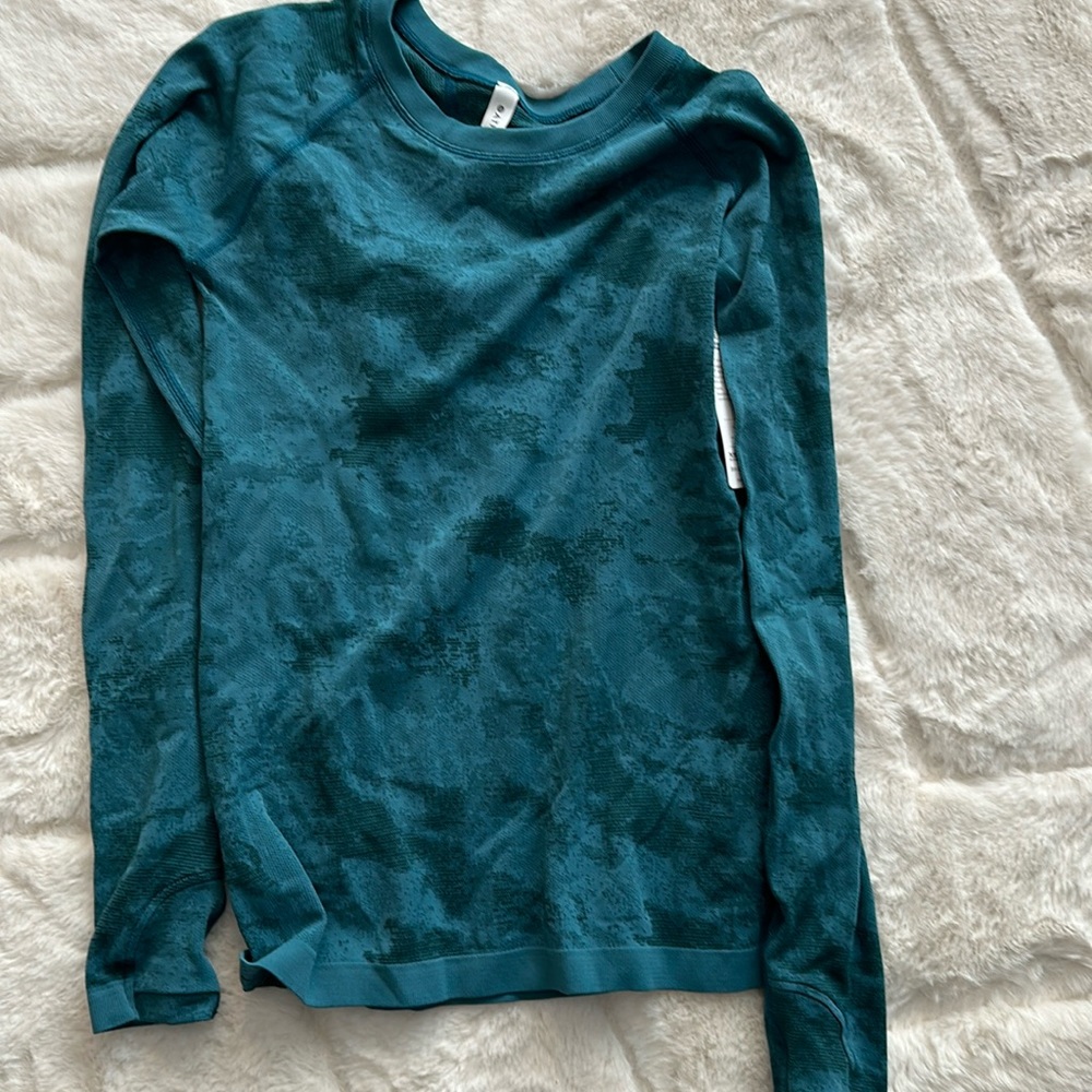 Athleta Momentum Camo top shirt size xs green teal